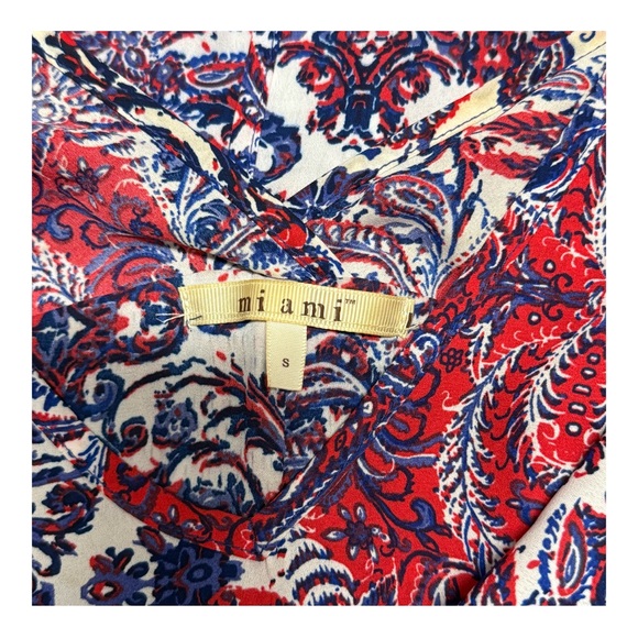 **DONATED** Red & Blue Paisley Print V-Neck Top || Size Small 💙❤️ - Picture 4 of 6